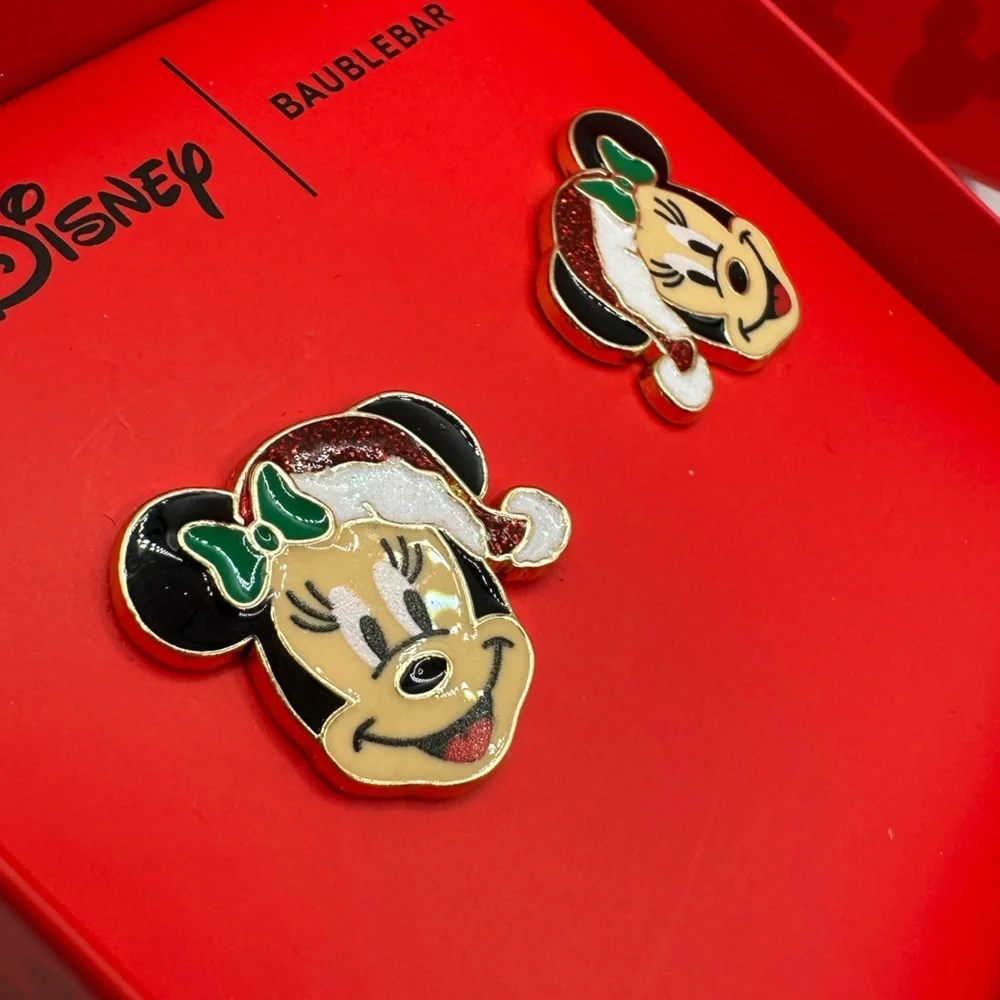 BaubleBar Disney Santa Minnie earrings NIB - Picture 4 of 4